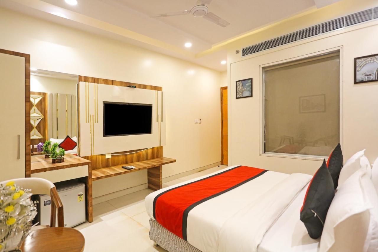 ניו דלהי Frank Stay-Newly Built Worth -2Mins Walk From Rk Ashram Metro Satation מראה חיצוני תמונה